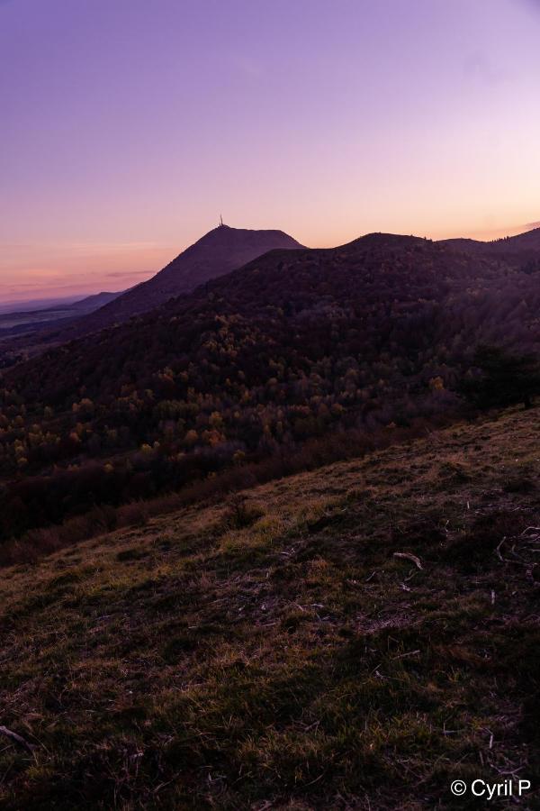 Gites Le Vieux Vinzelles โวลมิค ภายนอก รูปภาพ