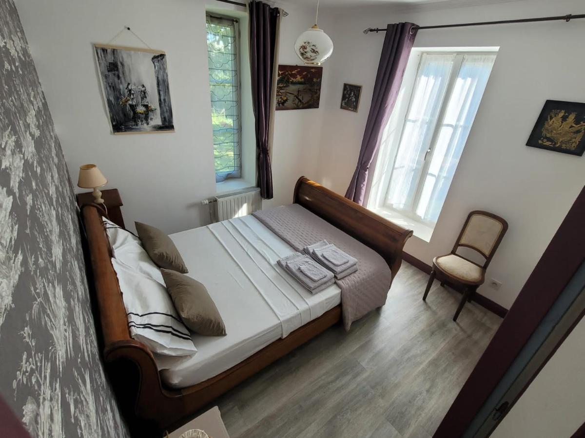 Gites Le Vieux Vinzelles โวลมิค ภายนอก รูปภาพ