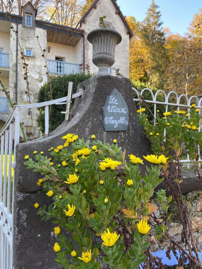 Gites Le Vieux Vinzelles โวลมิค ภายนอก รูปภาพ