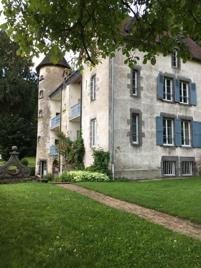 Gites Le Vieux Vinzelles โวลมิค ภายนอก รูปภาพ