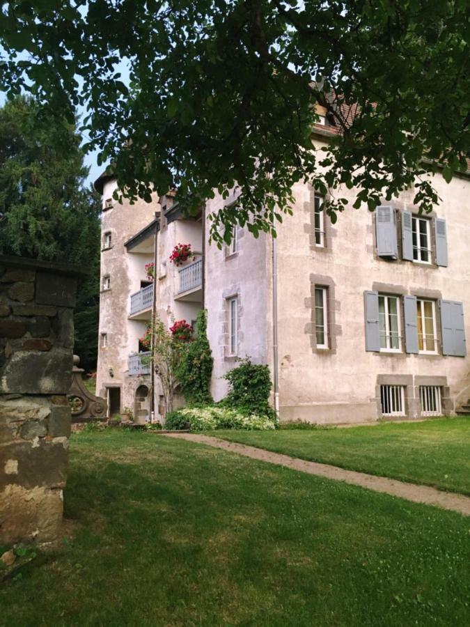 Gites Le Vieux Vinzelles โวลมิค ภายนอก รูปภาพ